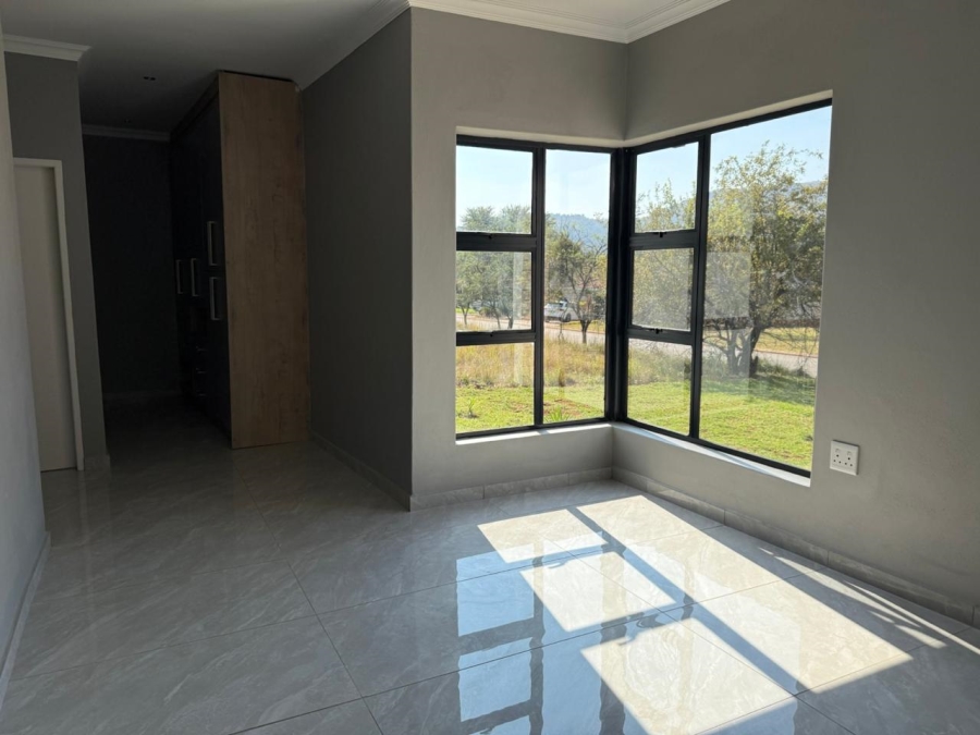 4 Bedroom Property for Sale in Buffelspoort Eco Estate North West